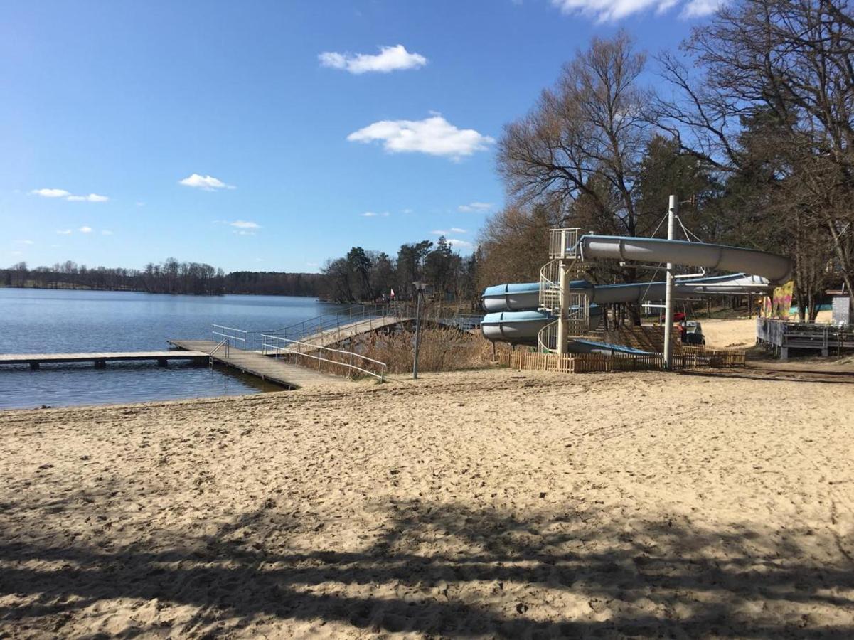 Zolty Domek Nad Jeziorem Lubniewice Villa Bagian luar foto