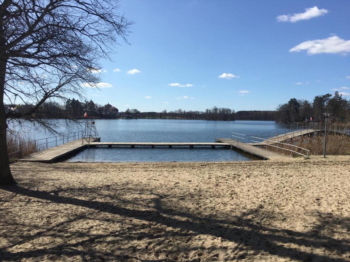 Zolty Domek Nad Jeziorem Lubniewice Villa Bagian luar foto