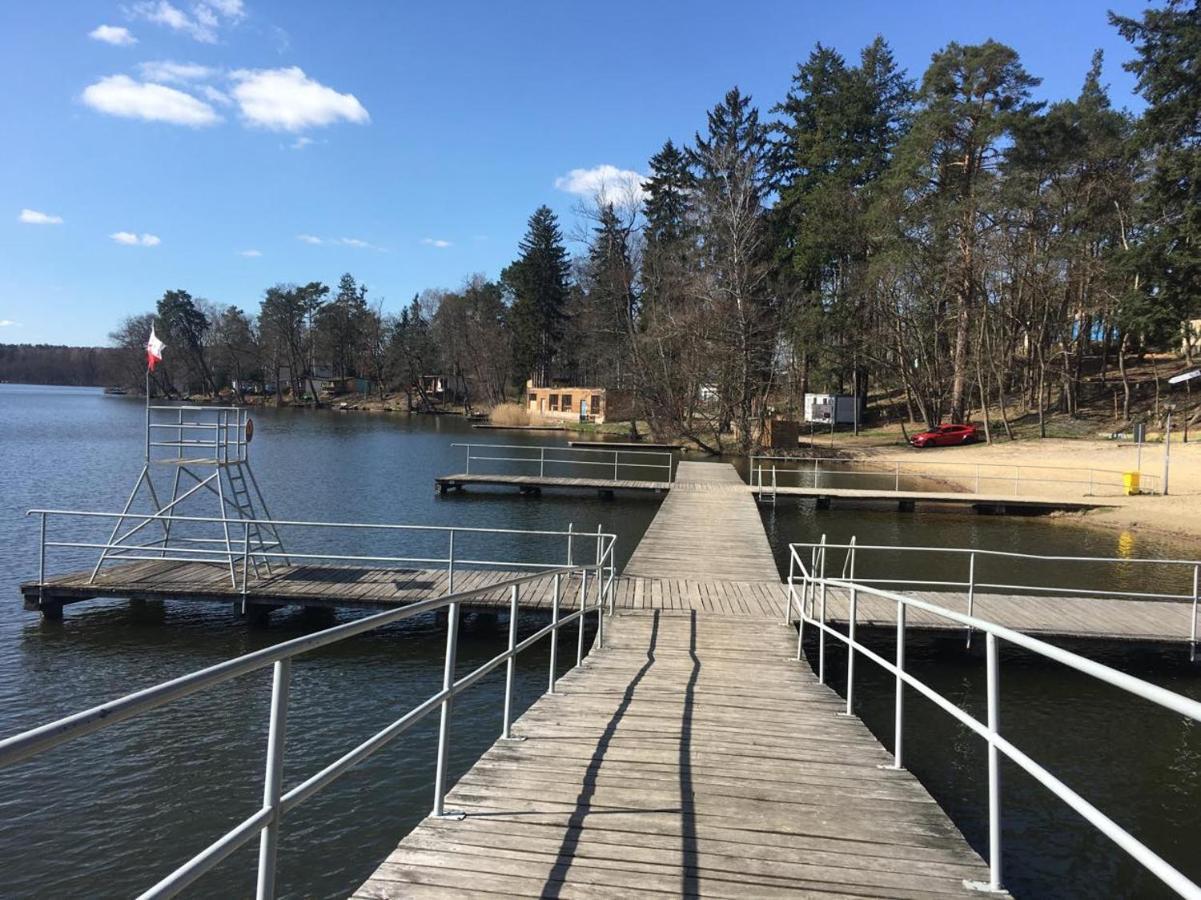 Zolty Domek Nad Jeziorem Lubniewice Villa Bagian luar foto